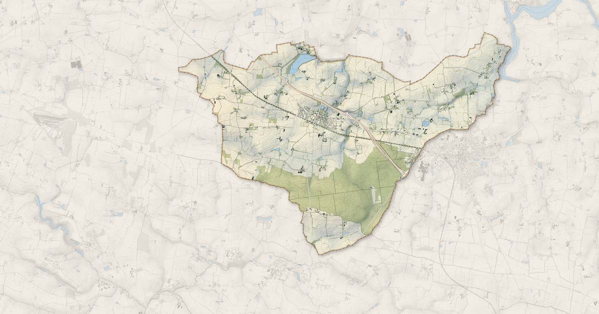 Portrait cartographique de Le Theil-de-Bretagne : relief, eau, forêts, bâti et voies, calculés à partir des données de l'IGN
