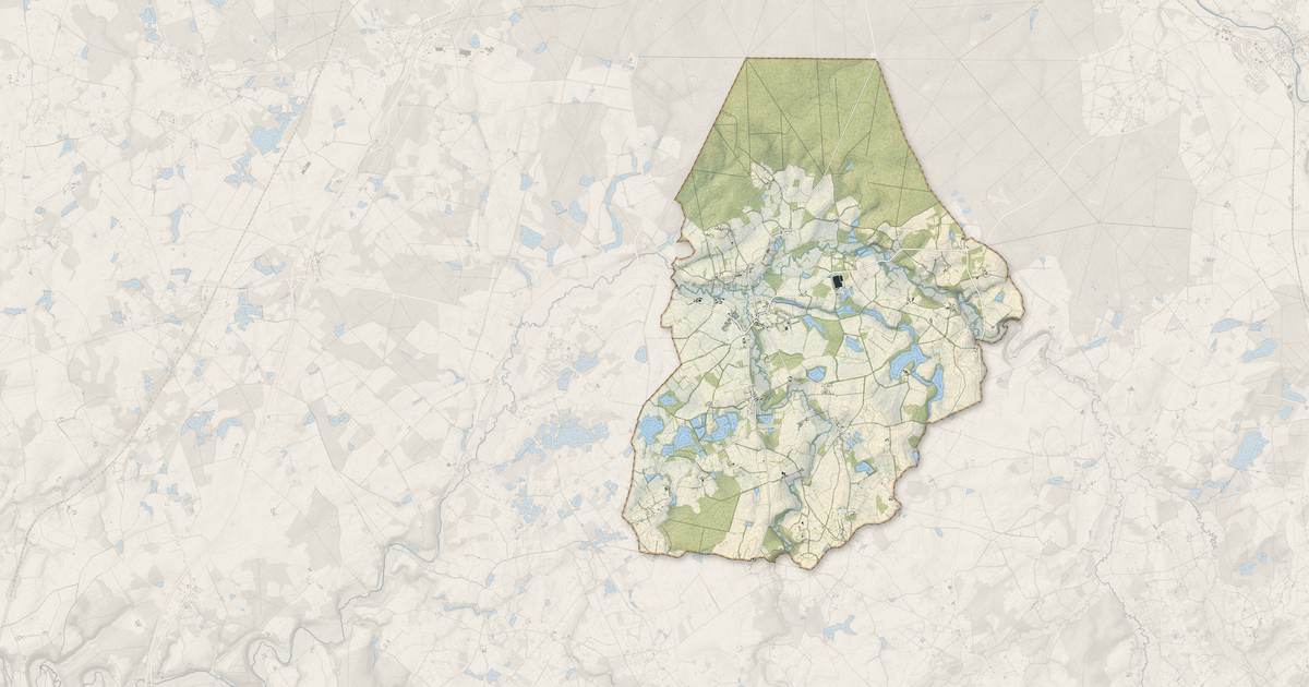Portrait cartographique de Arthon : relief, eau, forêts, bâti et voies, calculés à partir des données de l'IGN