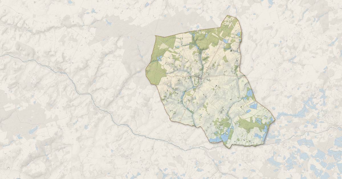 Portrait cartographique de Azay-le-Ferron : relief, eau, forêts, bâti et voies, calculés à partir des données de l'IGN