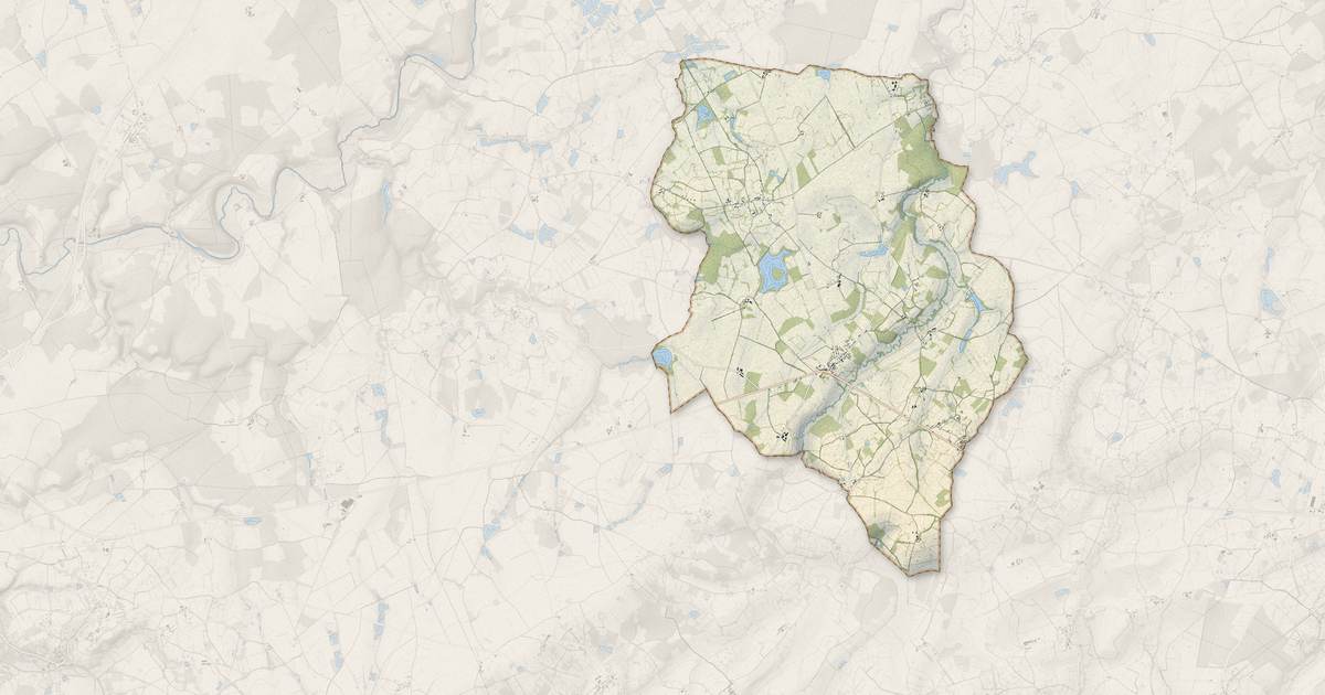 Portrait cartographique de Bouesse : relief, eau, forêts, bâti et voies, calculés à partir des données de l'IGN