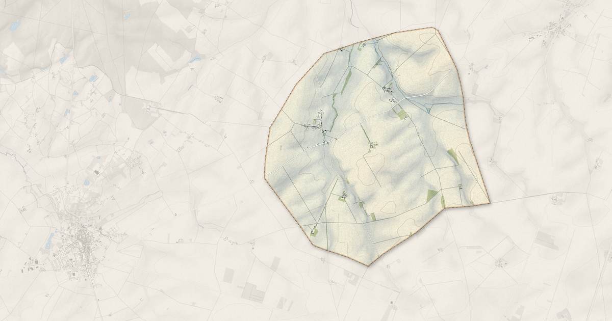 Portrait cartographique de Bretagne : relief, eau, forêts, bâti et voies, calculés à partir des données de l'IGN