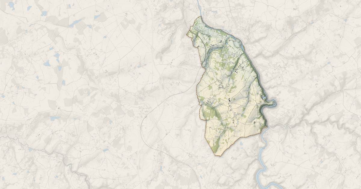 Portrait cartographique de Ceaulmont : relief, eau, forêts, bâti et voies, calculés à partir des données de l'IGN