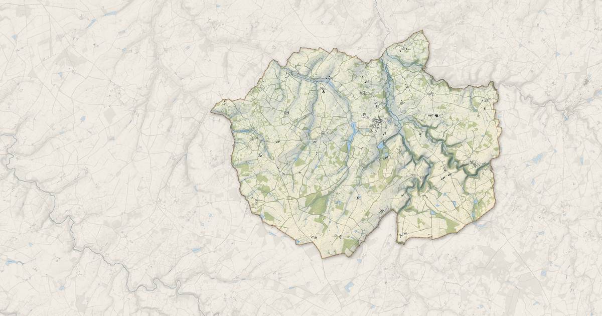 Portrait cartographique de Chaillac : relief, eau, forêts, bâti et voies, calculés à partir des données de l'IGN