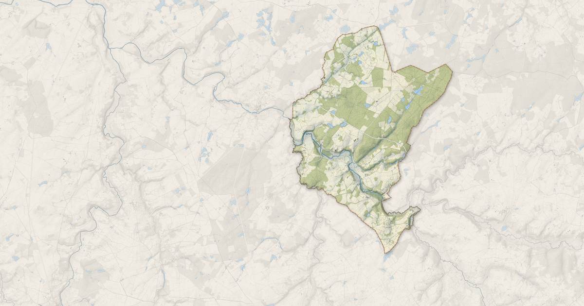 Portrait cartographique de Chalais : relief, eau, forêts, bâti et voies, calculés à partir des données de l'IGN
