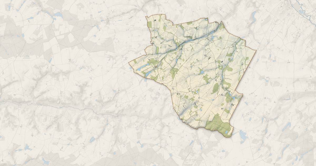 Portrait cartographique de Cléré-du-Bois : relief, eau, forêts, bâti et voies, calculés à partir des données de l'IGN