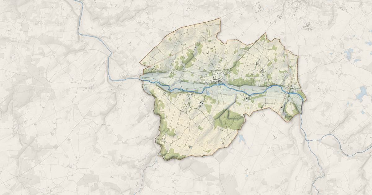 Portrait cartographique de Concremiers : relief, eau, forêts, bâti et voies, calculés à partir des données de l'IGN