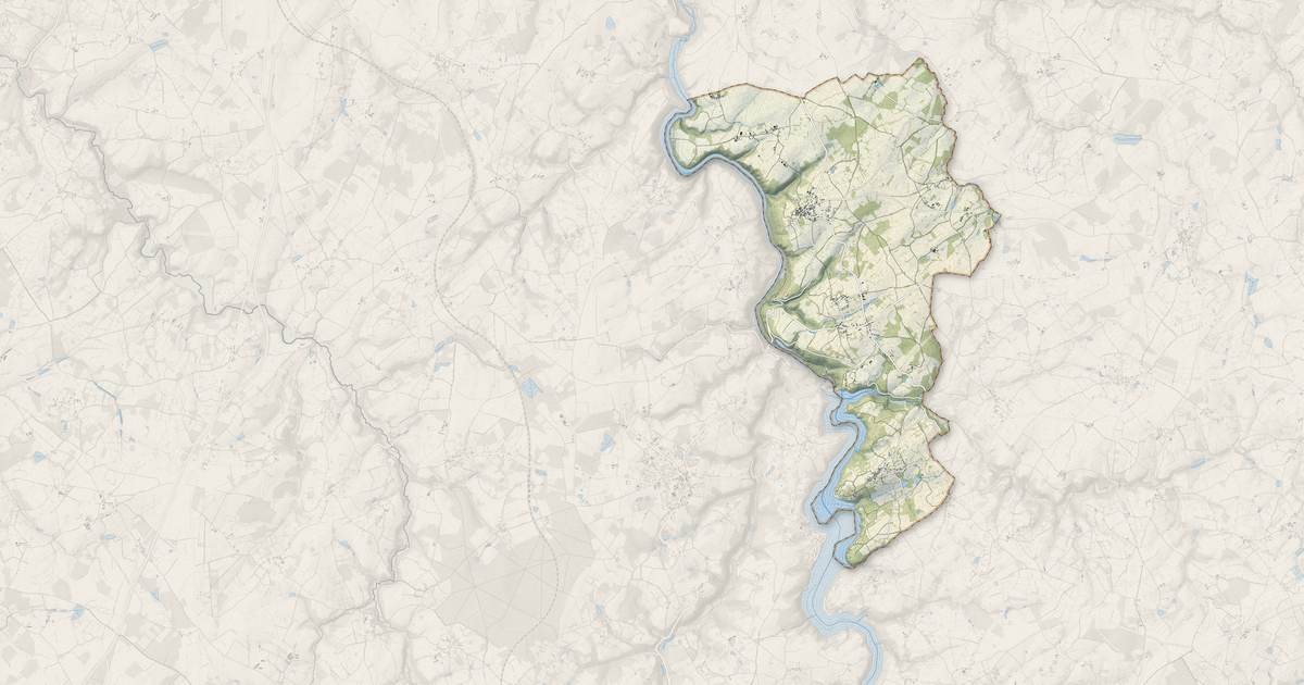 Portrait cartographique de Cuzion : relief, eau, forêts, bâti et voies, calculés à partir des données de l'IGN