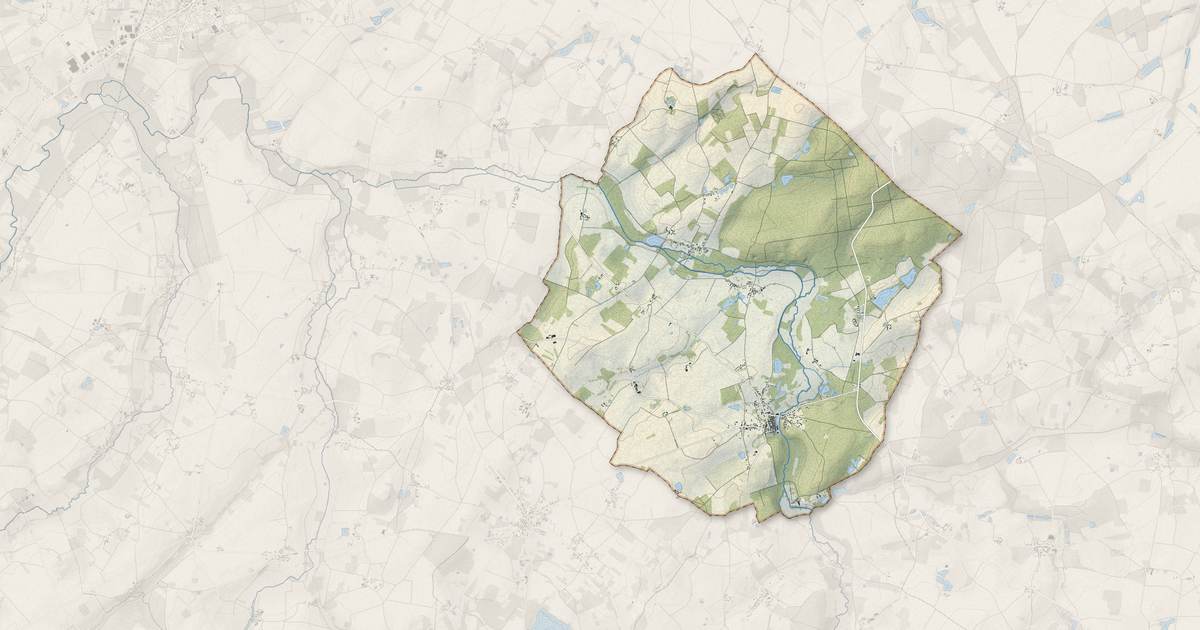 Portrait cartographique de Dun-le-Poëlier : relief, eau, forêts, bâti et voies, calculés à partir des données de l'IGN