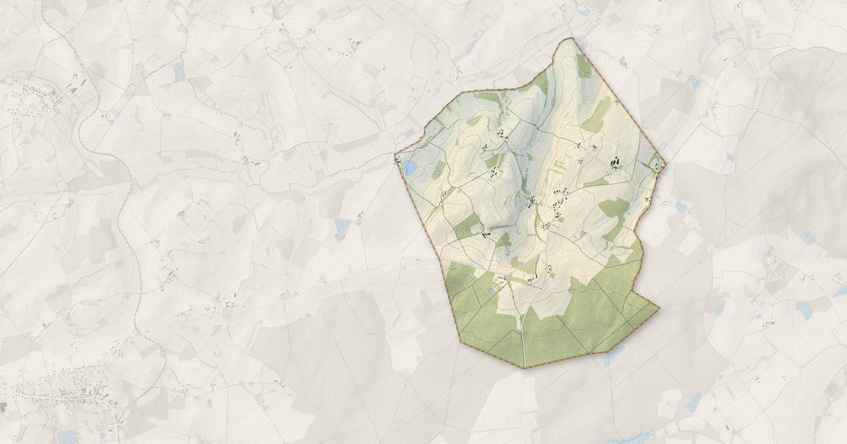Portrait cartographique de Frédille : relief, eau, forêts, bâti et voies, calculés à partir des données de l'IGN