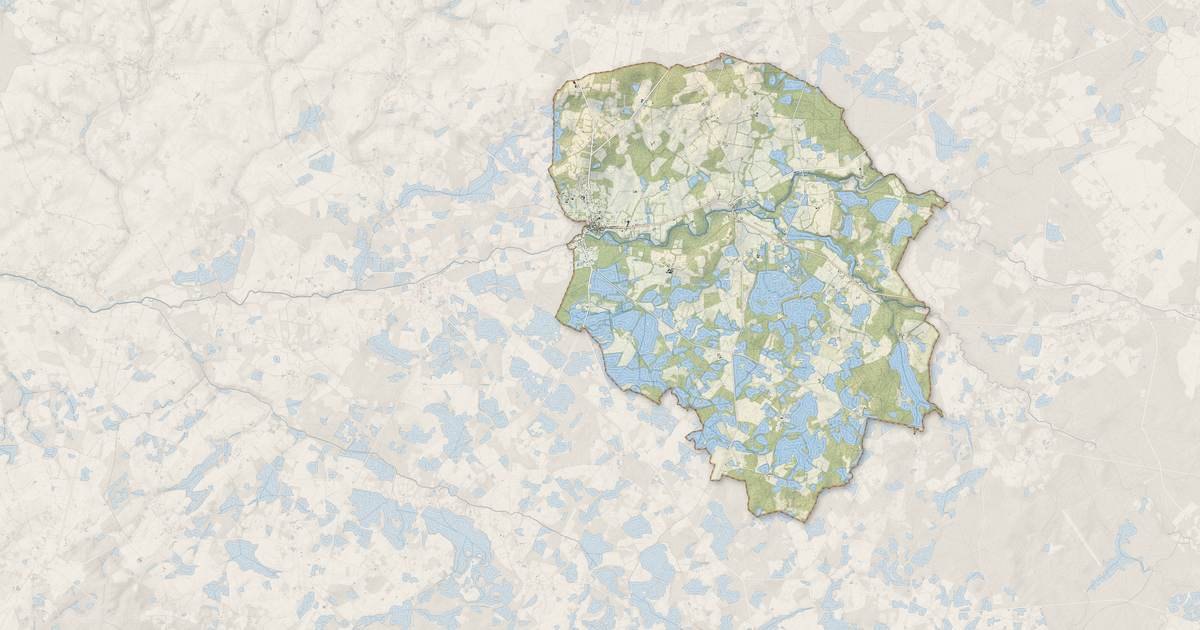 Portrait cartographique de Mézières-en-Brenne : relief, eau, forêts, bâti et voies, calculés à partir des données de l'IGN