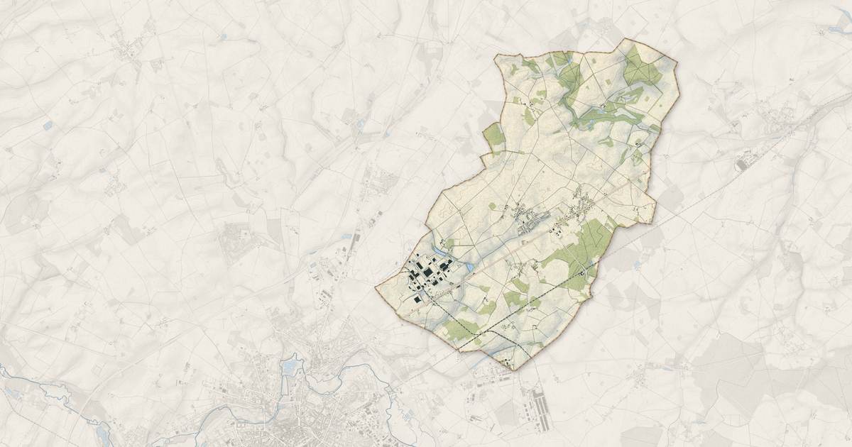 Portrait cartographique de Montierchaume : relief, eau, forêts, bâti et voies, calculés à partir des données de l'IGN