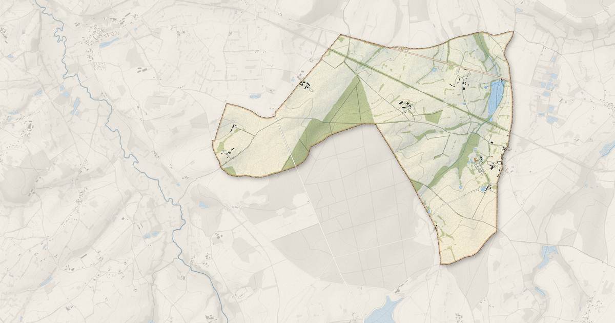 Portrait cartographique de La Motte-Feuilly : relief, eau, forêts, bâti et voies, calculés à partir des données de l'IGN