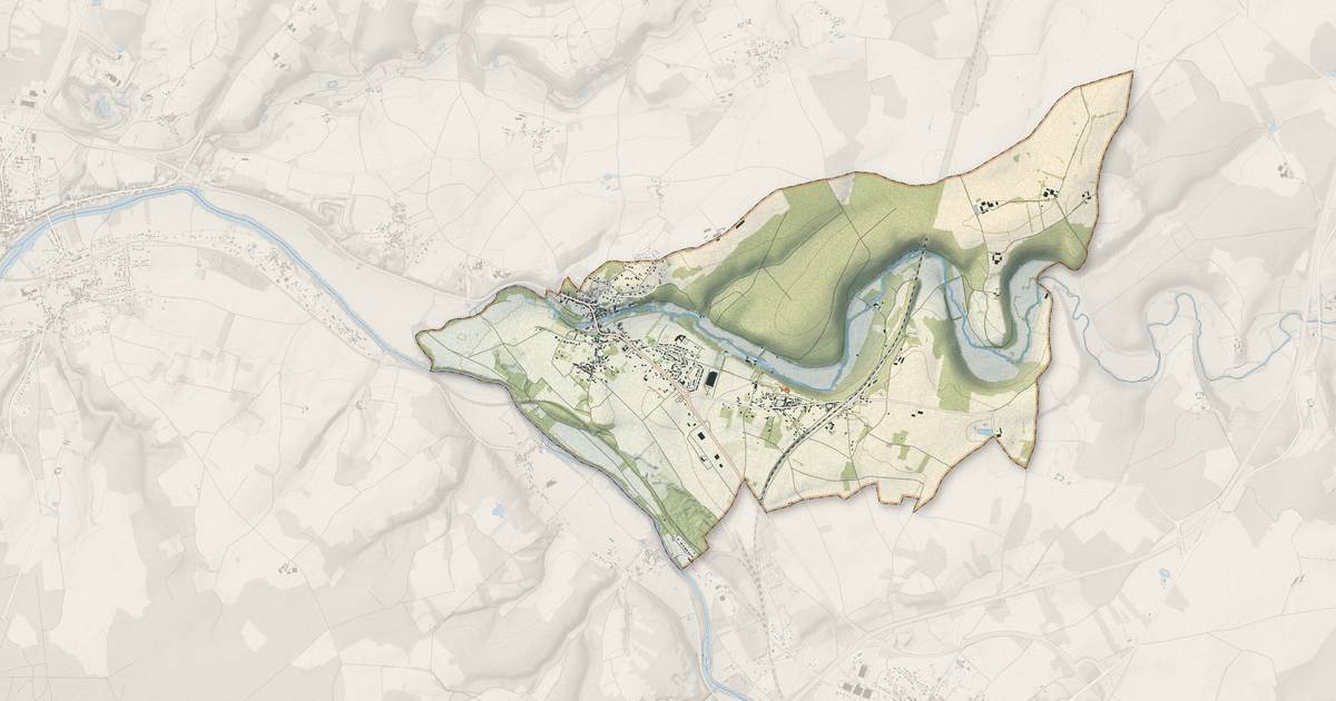 Portrait cartographique de Le Pont-Chrétien-Chabenet : relief, eau, forêts, bâti et voies, calculés à partir des données de l'IGN
