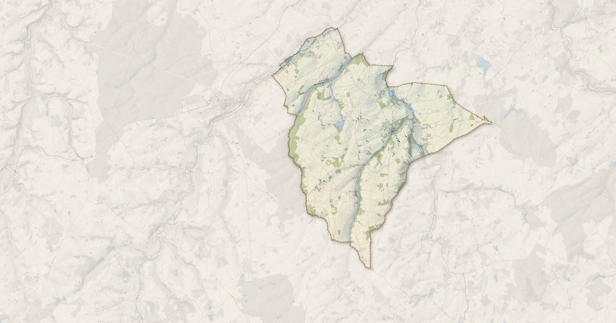 Portrait cartographique de Poulaines : relief, eau, forêts, bâti et voies, calculés à partir des données de l'IGN