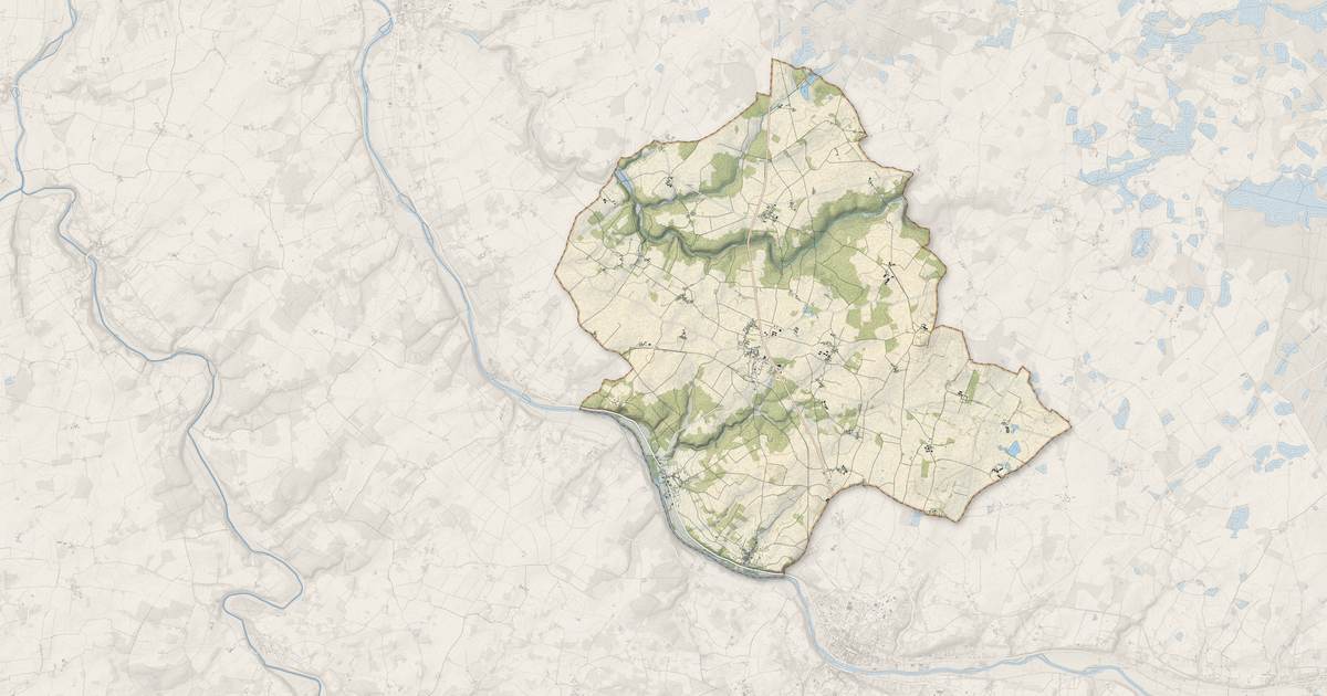 Portrait cartographique de Pouligny-Saint-Pierre : relief, eau, forêts, bâti et voies, calculés à partir des données de l'IGN