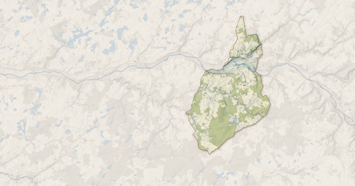 Portrait cartographique de Rivarennes : relief, eau, forêts, bâti et voies, calculés à partir des données de l'IGN