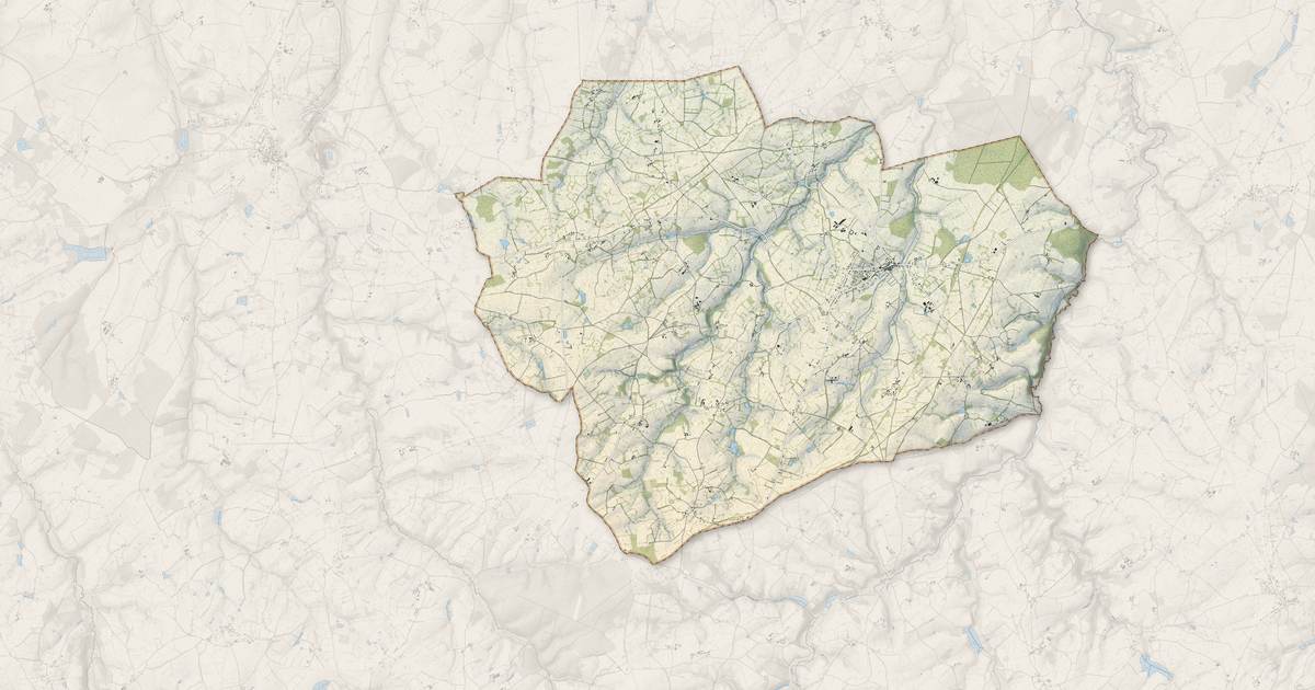 Portrait cartographique de Saint-Denis-de-Jouhet : relief, eau, forêts, bâti et voies, calculés à partir des données de l'IGN