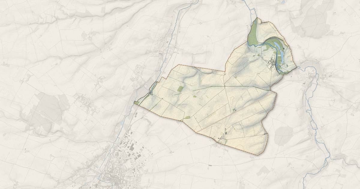 Portrait cartographique de Saint-Georges-sur-Arnon : relief, eau, forêts, bâti et voies, calculés à partir des données de l'IGN