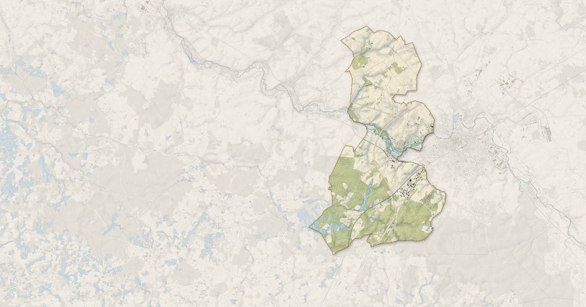 Portrait cartographique de Saint-Maur : relief, eau, forêts, bâti et voies, calculés à partir des données de l'IGN