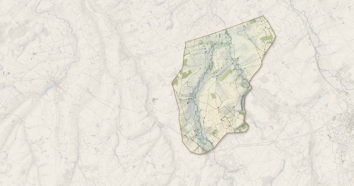 Portrait cartographique de Sarzay : relief, eau, forêts, bâti et voies, calculés à partir des données de l'IGN