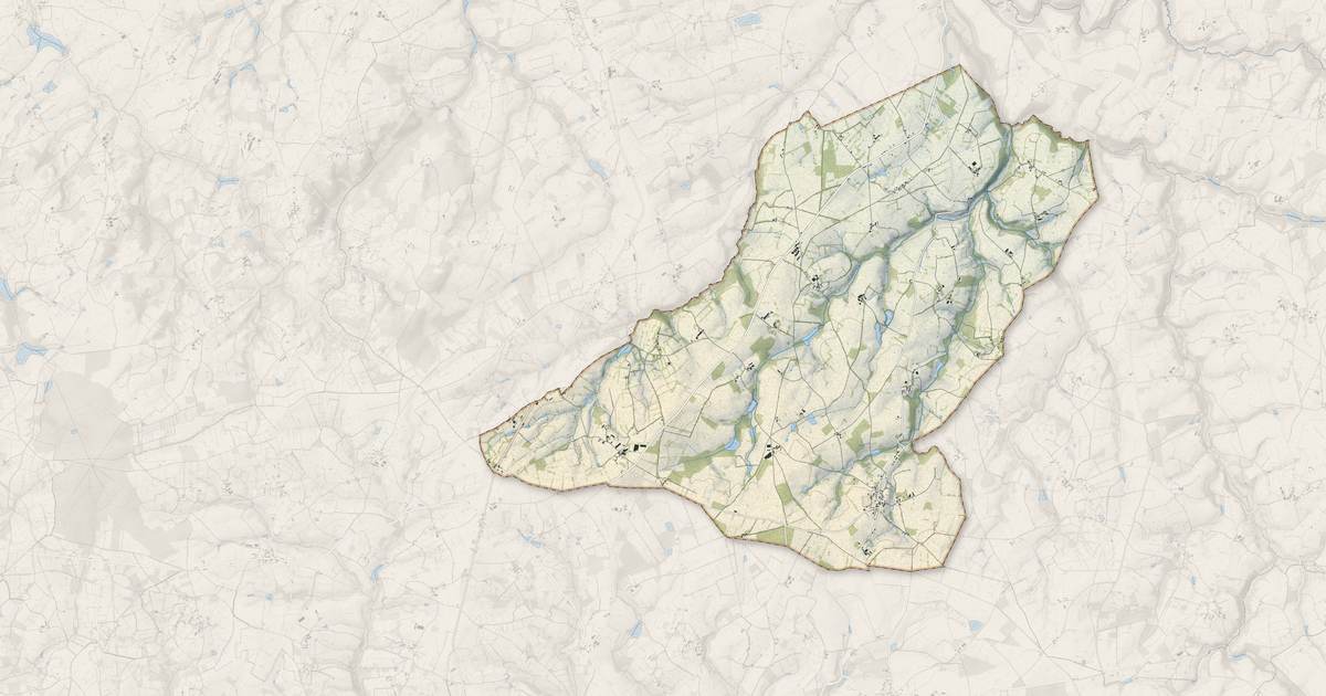 Portrait cartographique de Sazeray : relief, eau, forêts, bâti et voies, calculés à partir des données de l'IGN