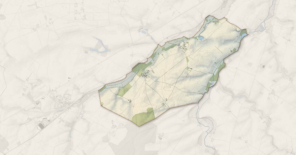 Portrait cartographique de Thizay : relief, eau, forêts, bâti et voies, calculés à partir des données de l'IGN