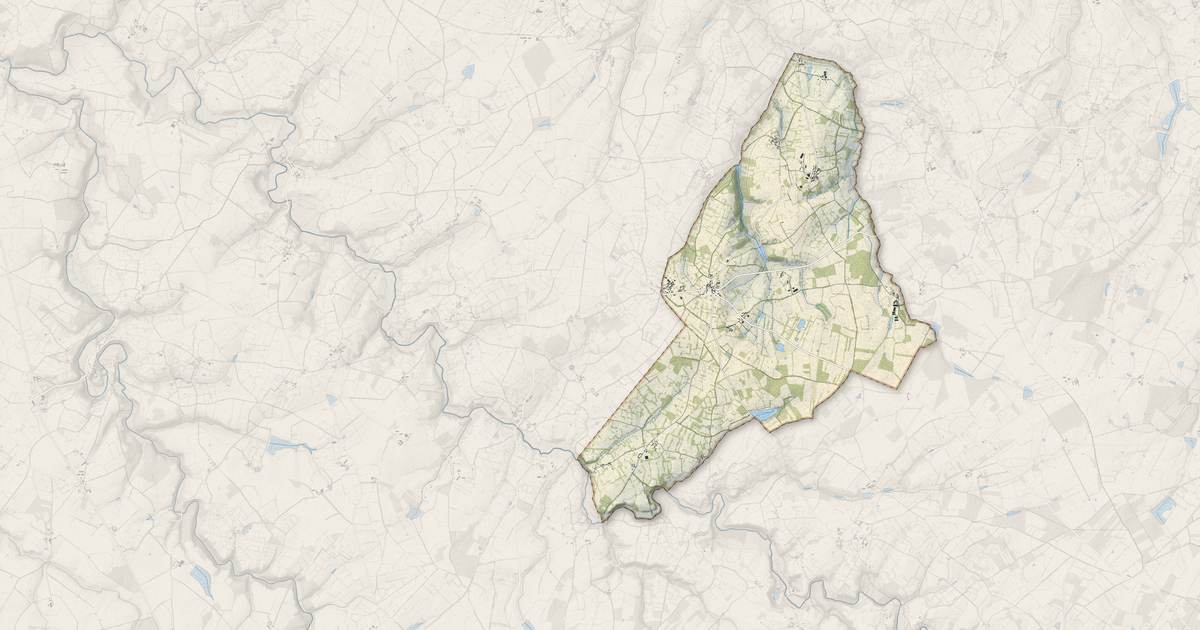 Portrait cartographique de Tilly : relief, eau, forêts, bâti et voies, calculés à partir des données de l'IGN