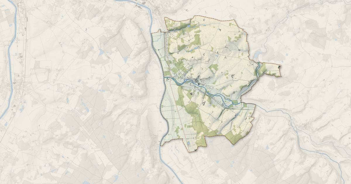 Portrait cartographique de Abilly : relief, eau, forêts, bâti et voies, calculés à partir des données de l'IGN