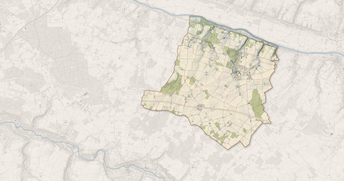 Portrait cartographique de Athée-sur-Cher : relief, eau, forêts, bâti et voies, calculés à partir des données de l'IGN