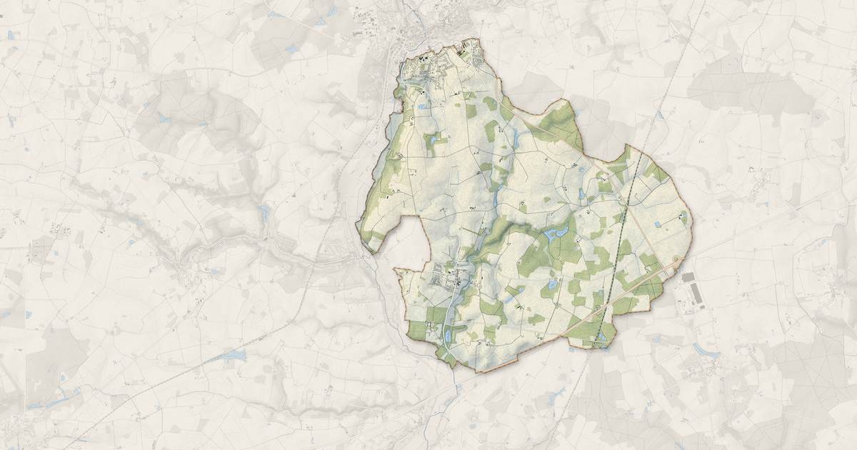 Portrait cartographique de Auzouer-en-Touraine : relief, eau, forêts, bâti et voies, calculés à partir des données de l'IGN