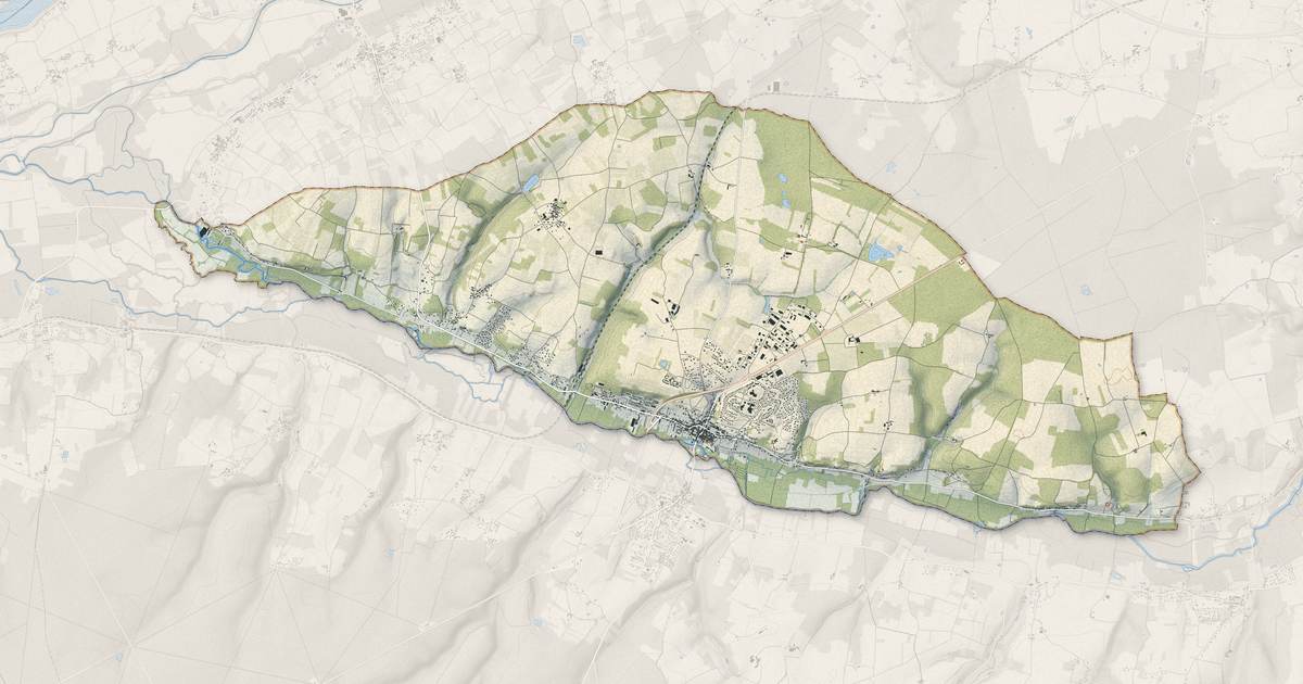 Portrait cartographique de Azay-le-Rideau : relief, eau, forêts, bâti et voies, calculés à partir des données de l'IGN