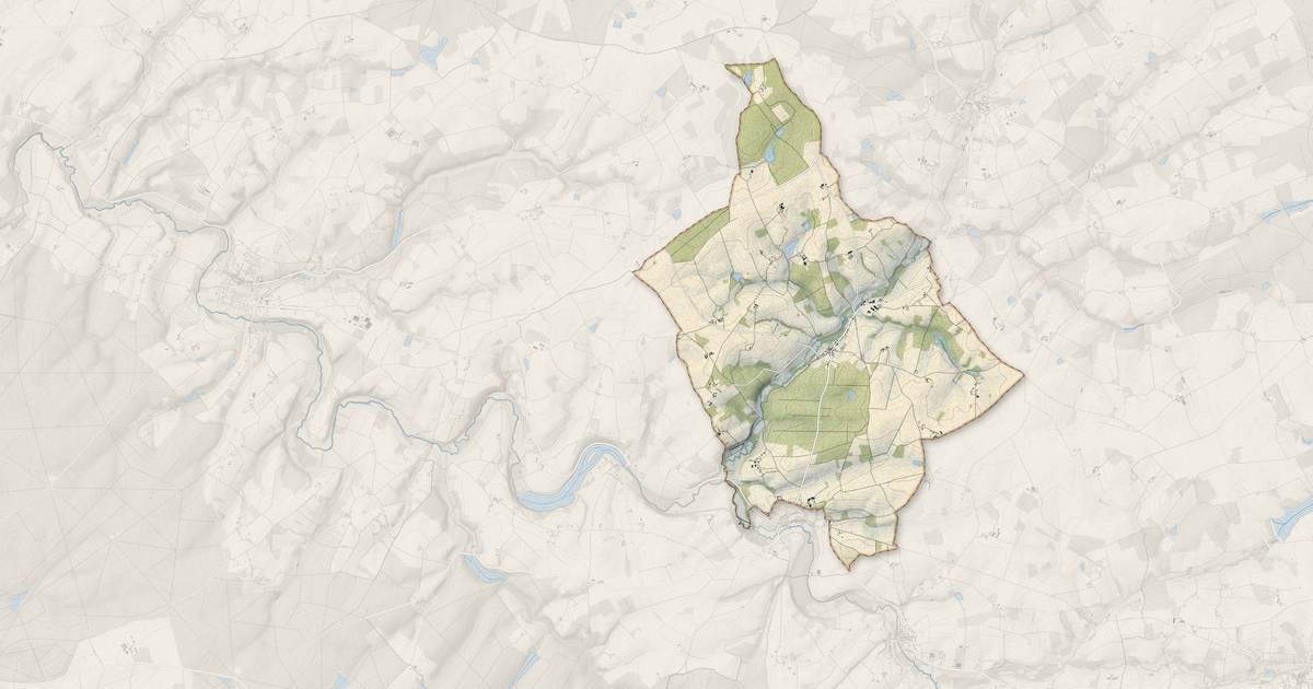 Portrait cartographique de Beaumont-Village : relief, eau, forêts, bâti et voies, calculés à partir des données de l'IGN