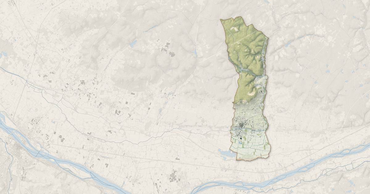 Portrait cartographique de Bourgueil : relief, eau, forêts, bâti et voies, calculés à partir des données de l'IGN