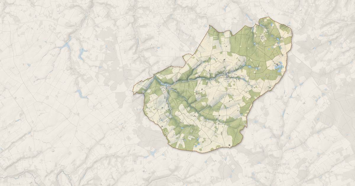 Portrait cartographique de Céré-la-Ronde : relief, eau, forêts, bâti et voies, calculés à partir des données de l'IGN