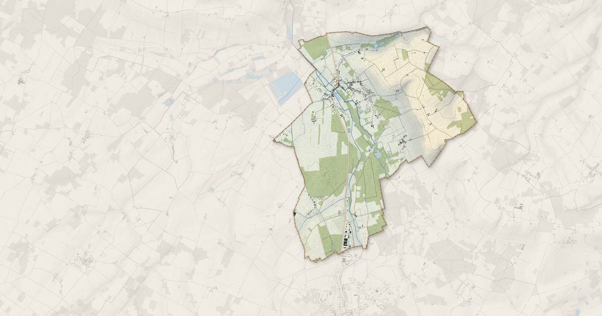 Portrait cartographique de Champigny-sur-Veude : relief, eau, forêts, bâti et voies, calculés à partir des données de l'IGN