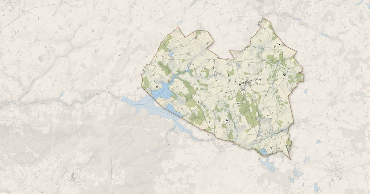 Portrait cartographique de Channay-sur-Lathan : relief, eau, forêts, bâti et voies, calculés à partir des données de l'IGN