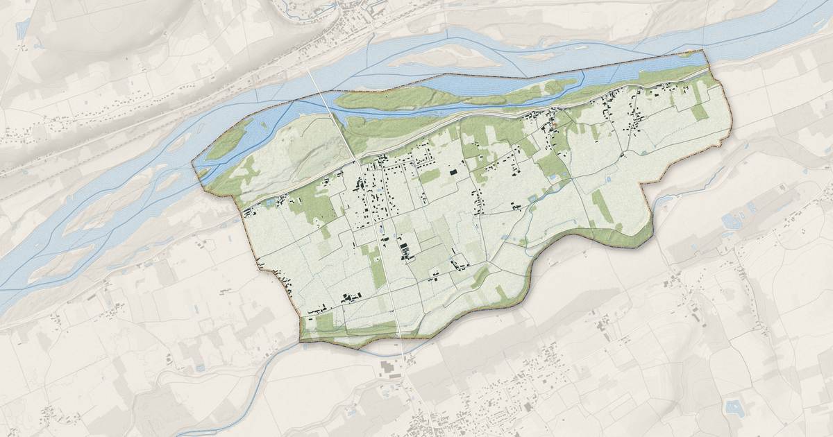 Portrait cartographique de La Chapelle-aux-Naux : relief, eau, forêts, bâti et voies, calculés à partir des données de l'IGN