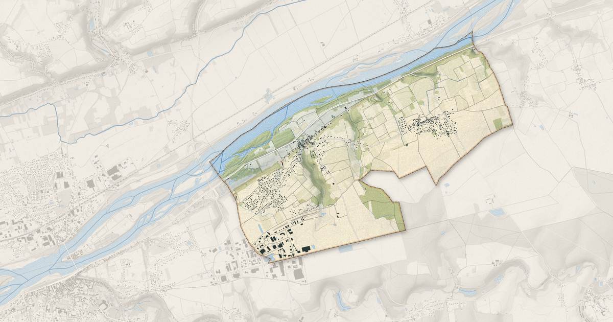 Portrait cartographique de Chargé : relief, eau, forêts, bâti et voies, calculés à partir des données de l'IGN