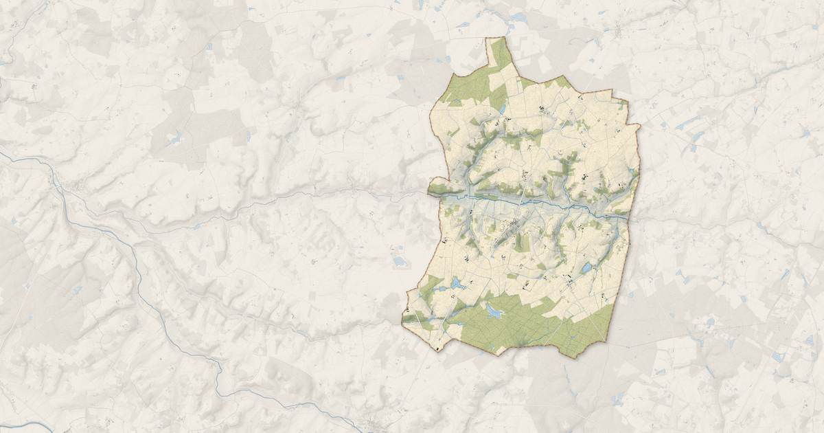 Portrait cartographique de Charnizay : relief, eau, forêts, bâti et voies, calculés à partir des données de l'IGN