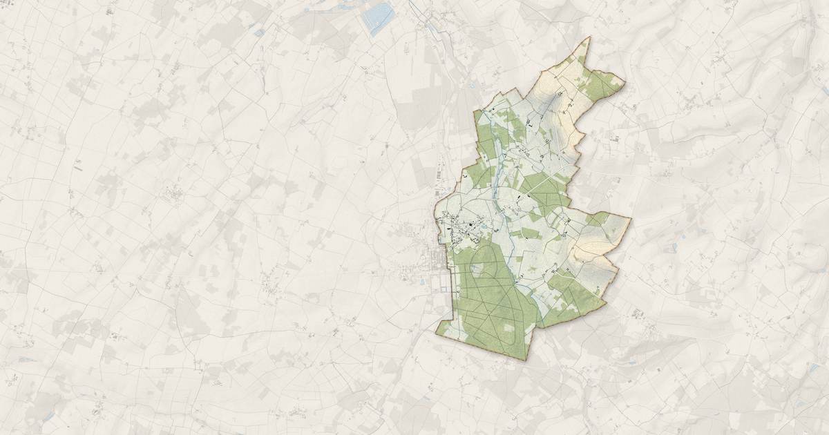 Portrait cartographique de Chaveignes : relief, eau, forêts, bâti et voies, calculés à partir des données de l'IGN