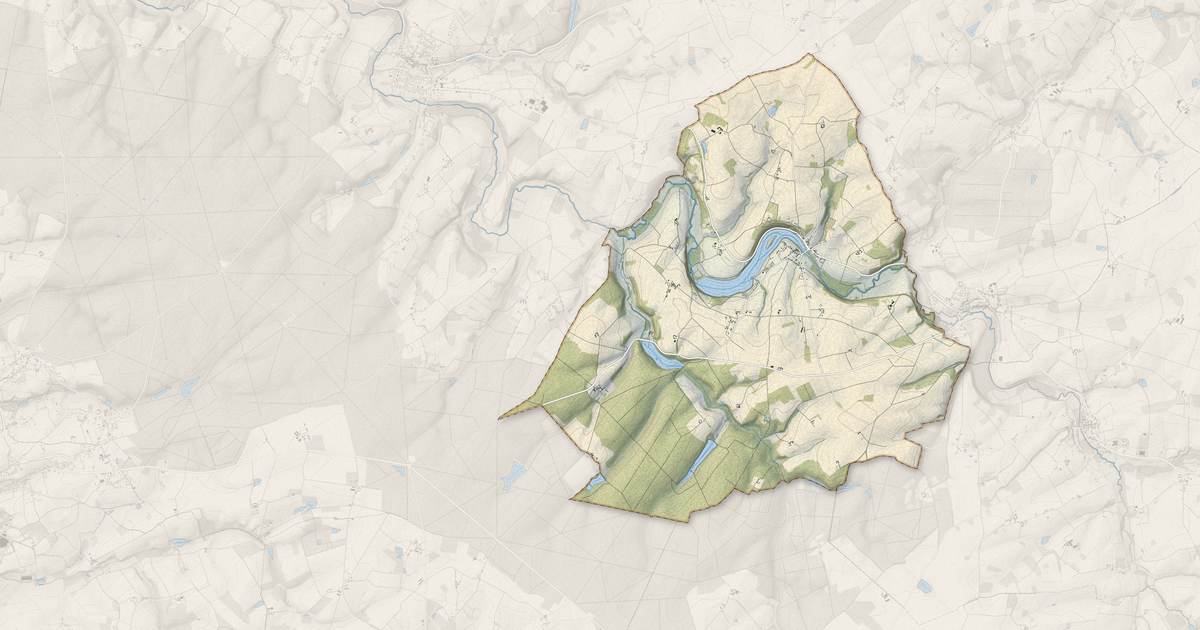 Portrait cartographique de Chemillé-sur-Indrois : relief, eau, forêts, bâti et voies, calculés à partir des données de l'IGN