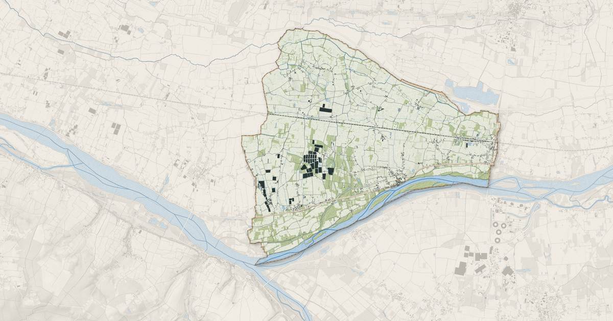 Portrait cartographique de Chouzé-sur-Loire : relief, eau, forêts, bâti et voies, calculés à partir des données de l'IGN