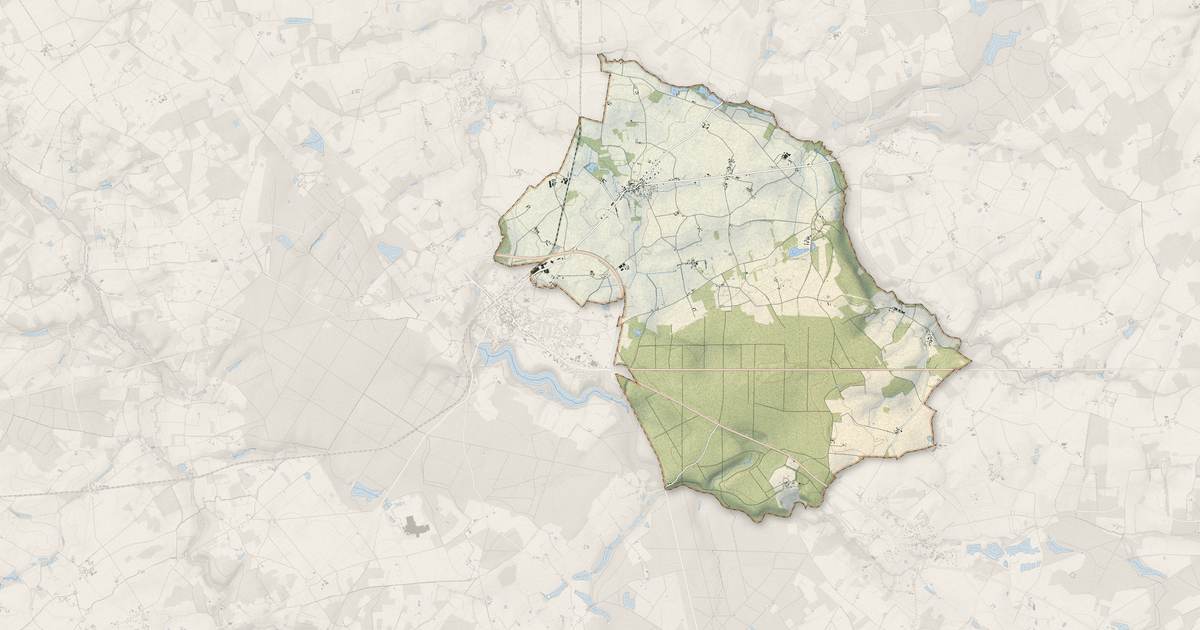 Portrait cartographique de Couesmes : relief, eau, forêts, bâti et voies, calculés à partir des données de l'IGN