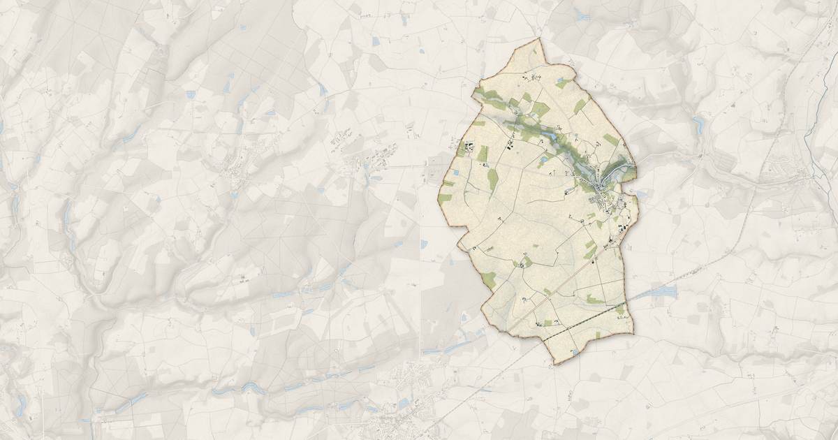 Portrait cartographique de Crotelles : relief, eau, forêts, bâti et voies, calculés à partir des données de l'IGN