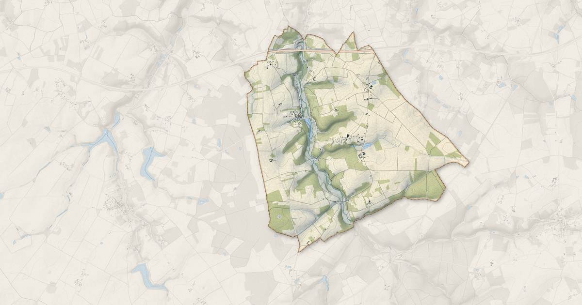Portrait cartographique de Épeigné-les-Bois : relief, eau, forêts, bâti et voies, calculés à partir des données de l'IGN