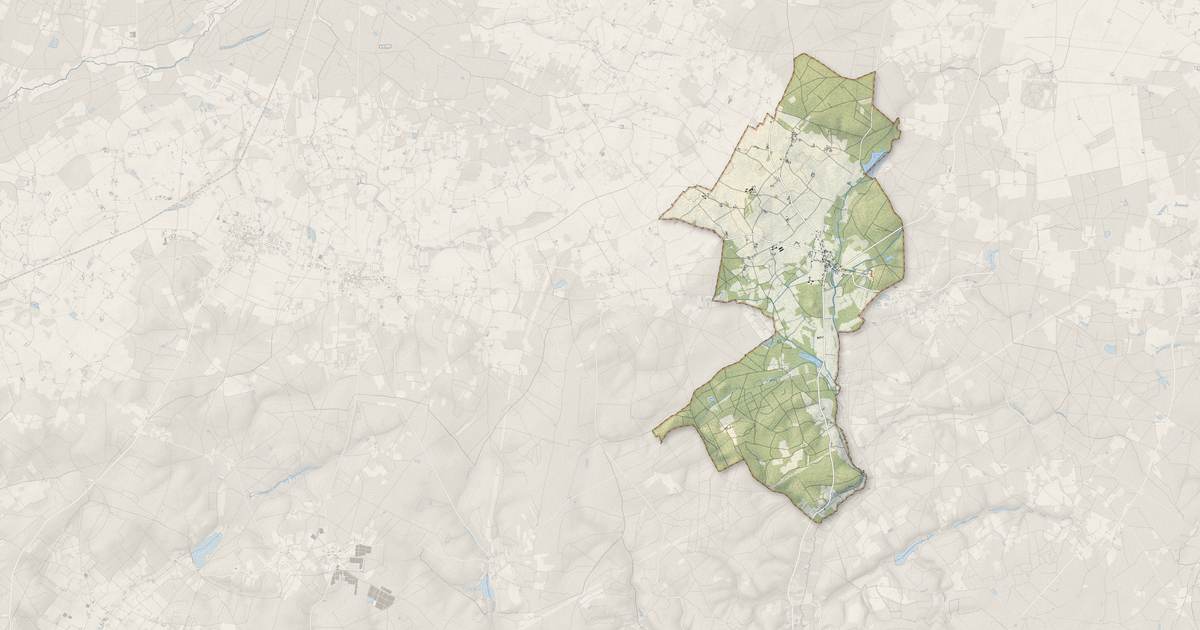 Portrait cartographique de Gizeux : relief, eau, forêts, bâti et voies, calculés à partir des données de l'IGN