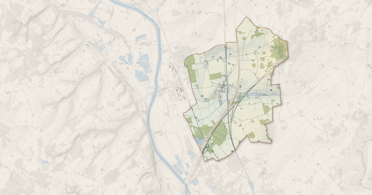 Portrait cartographique de Maillé : relief, eau, forêts, bâti et voies, calculés à partir des données de l'IGN