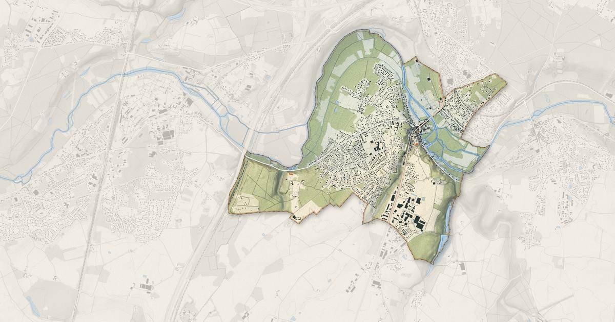 Portrait cartographique de Montbazon : relief, eau, forêts, bâti et voies, calculés à partir des données de l'IGN