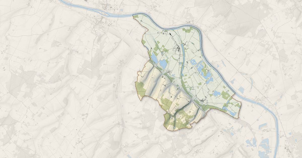 Portrait cartographique de Parçay-sur-Vienne : relief, eau, forêts, bâti et voies, calculés à partir des données de l'IGN