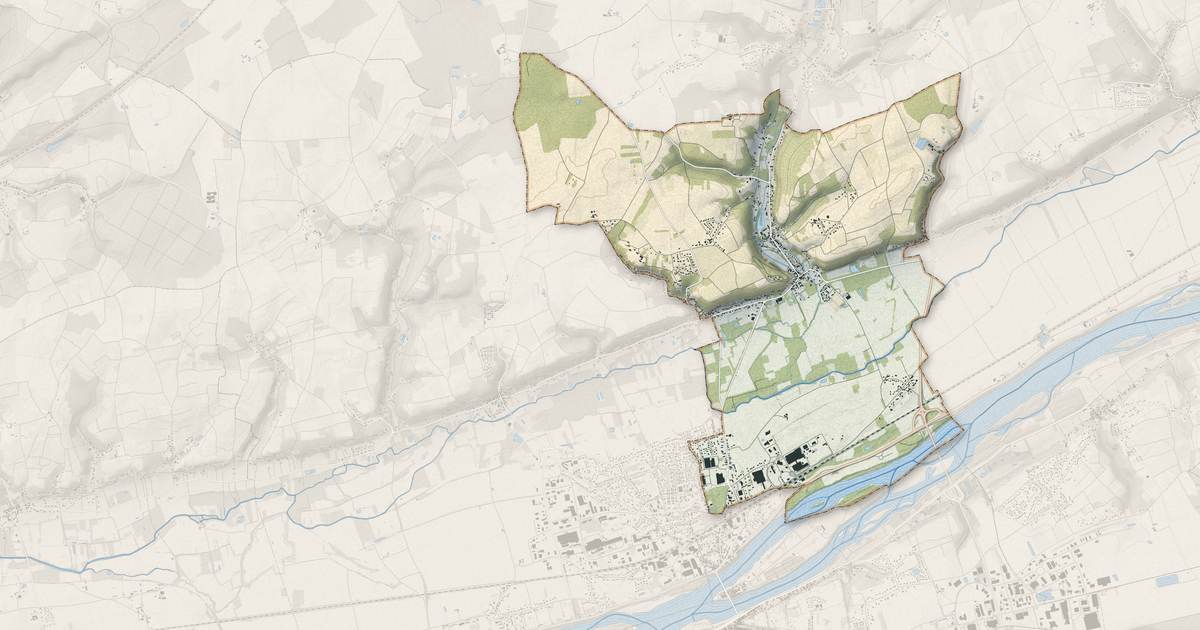 Portrait cartographique de Pocé-sur-Cisse : relief, eau, forêts, bâti et voies, calculés à partir des données de l'IGN